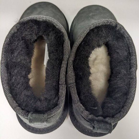 New Kirkland Kids Shearling Sheepskin Lightweight Ankle Boot Black color size 12 - Picture 3 of 5